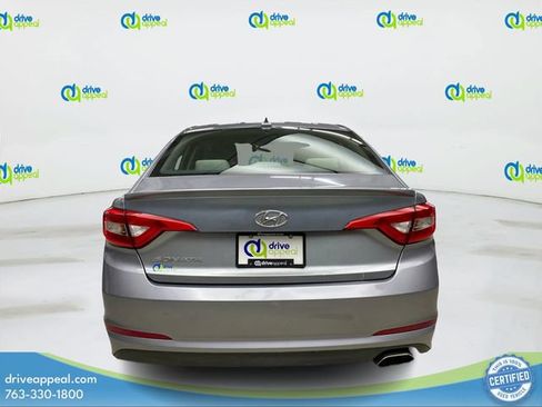 Used 2017 Hyundai Sonata SE w/ Cargo Package FWD image 7