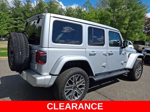 Used 2024 Jeep Wrangler High Altitude AWD/4WD image 6