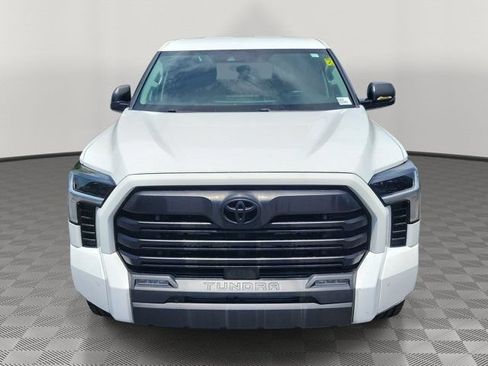 Used 2022 Toyota Tundra SR5 w/ Convenience Package RWD image 2