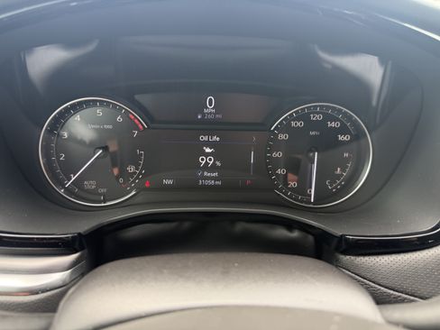 Used 2024 Cadillac XT5 Luxury FWD image 25