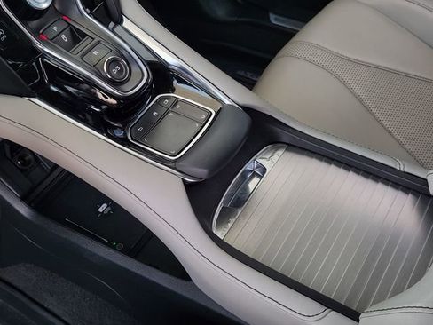 Used 2023 Acura RDX w/ Technology Package image 18