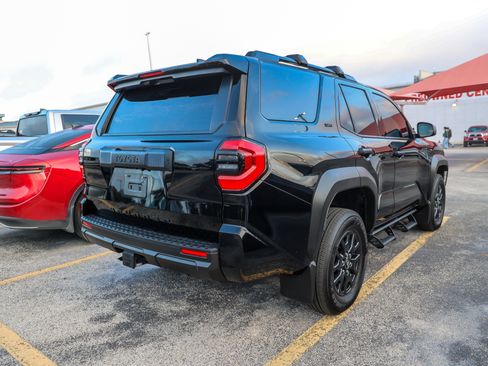 Used 2026 Toyota 4Runner SR5 AWD/4WD image 8