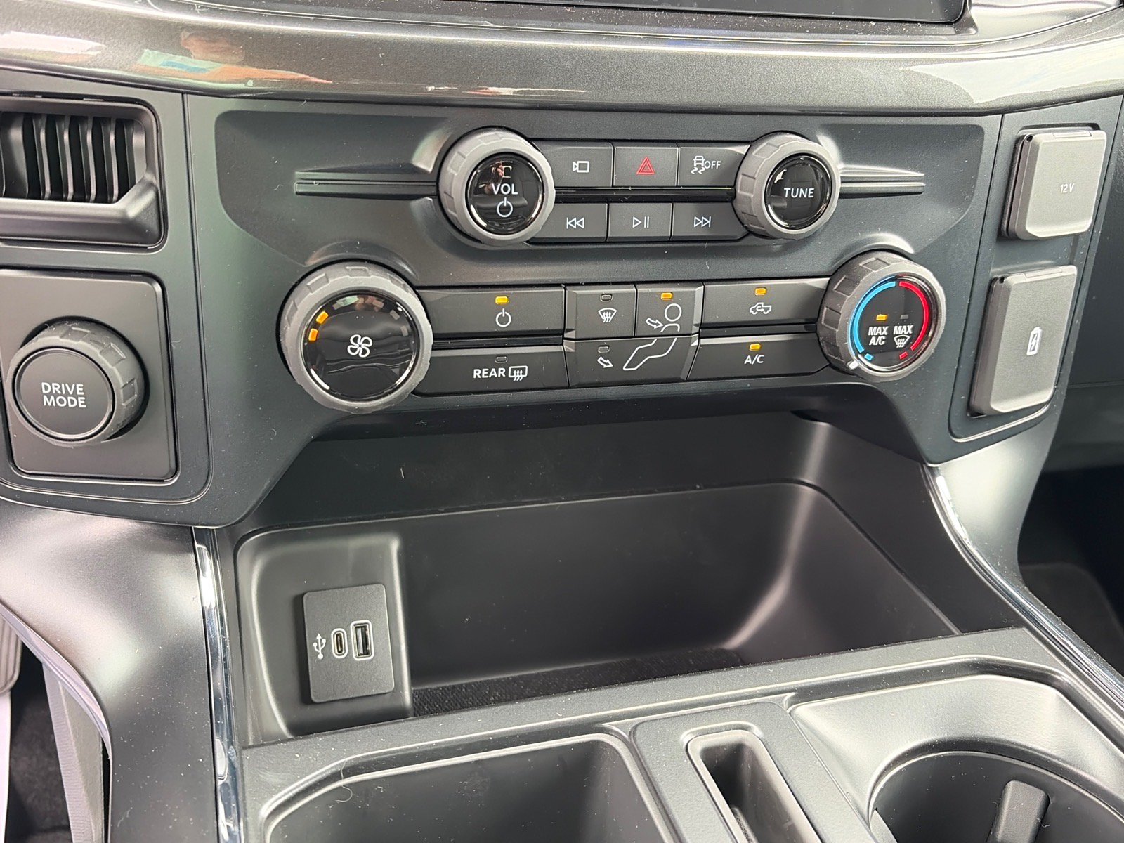 New 2026 Ford F150 STX w/ Equipment Group 200A RWD image 12