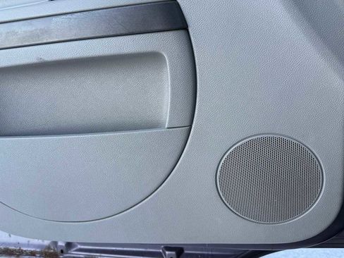 Used 2006 Chevrolet HHR LT image 12