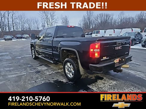 Used 2018 GMC Sierra 3500 Denali w/ Duramax Plus Package image 7