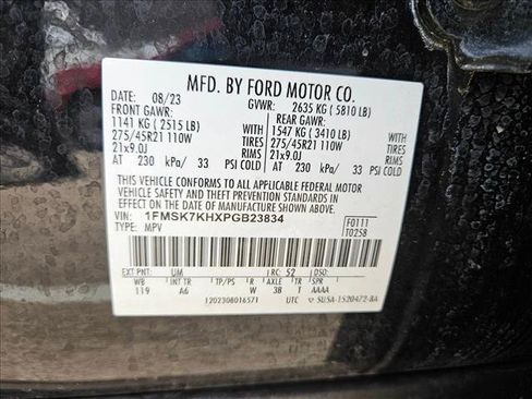 Used 2023 Ford Explorer ST-Line w/ Class IV Trailer Tow Package RWD image 18