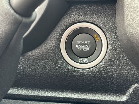 New 2026 RAM 3500 Laramie AWD/4WD image 27