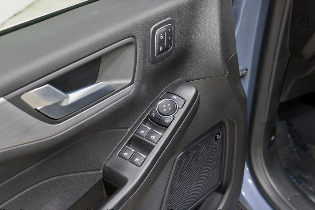 Used 2023 Ford Escape SE w/ PHEV Premium Package FWD image 21