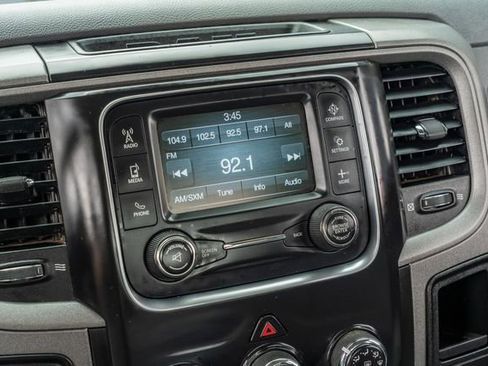 Used 2015 RAM 2500 Tradesman w/ Chrome Appearance Group image 27