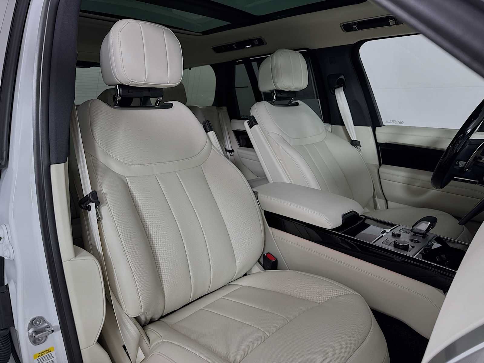 New 2027 Land Rover Range Rover SE AWD/4WD image 29