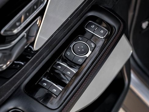 Used 2022 Lincoln Aviator Reserve w/ Equipment Group 201A image 37