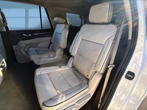 Used 2021 GMC Yukon Denali w/ Denali Premium Package image 26