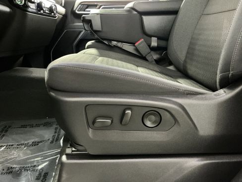 Used 2025 Chevrolet Silverado 2500 LT image 22