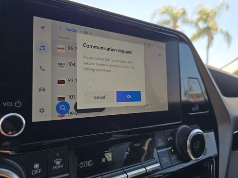 Certified 2025 Toyota Highlander XLE FWD image 27