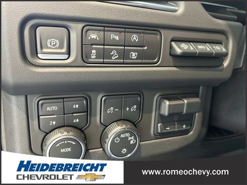 Used 2023 Chevrolet Tahoe High Country w/ Premium Package AWD/4WD image 30