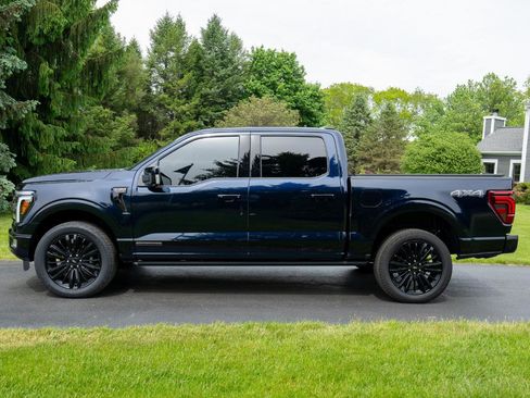 Used 2025 Ford F150 Platinum AWD/4WD image 6