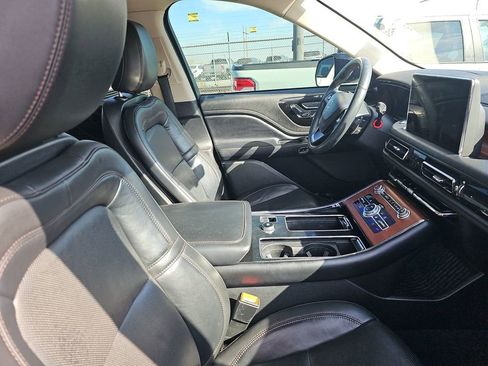 Used 2023 Lincoln Aviator Reserve w/ Equipment Group 201A image 8