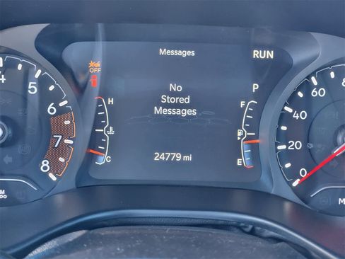 Used 2025 Jeep Compass Sport image 19