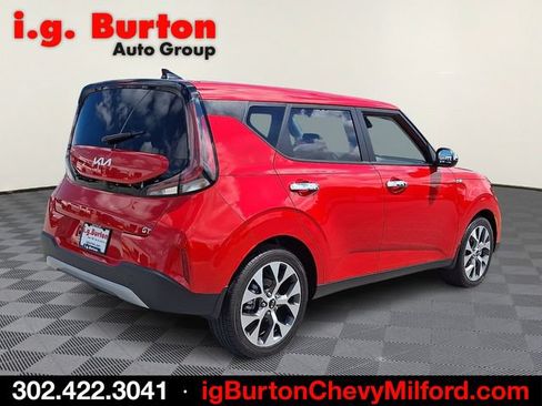Used 2025 Kia Soul LX FWD image 6