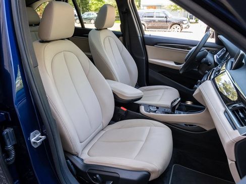 Used 2020 BMW X1 xDrive28i w/ Premium Package AWD/4WD image 30