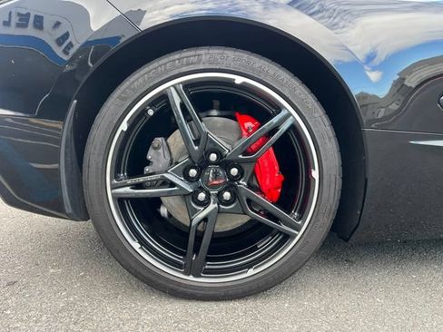 Used 2024 Chevrolet Corvette Stingray Coupe w/ 1LT RWD image 6