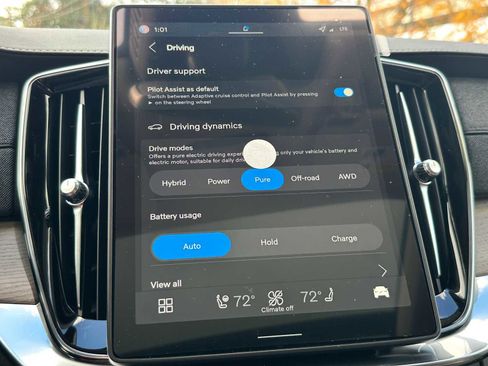 New 2026 Volvo XC90 T8 Plus image 32