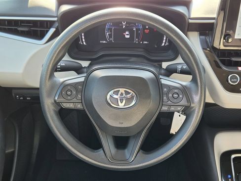Used 2026 Toyota Corolla LE FWD image 15