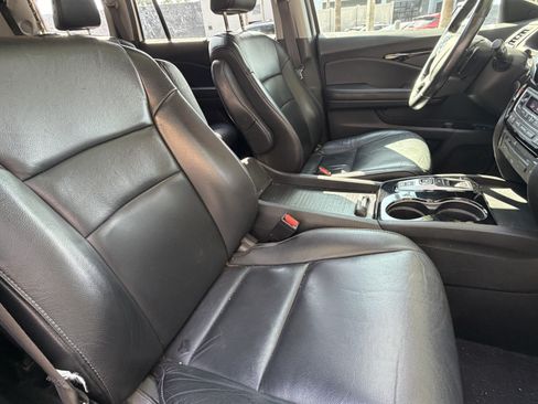 Used 2019 Honda Pilot Touring image 46