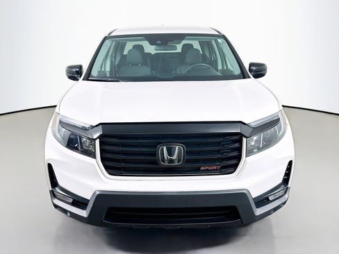 Certified 2023 Honda Ridgeline Sport image 2