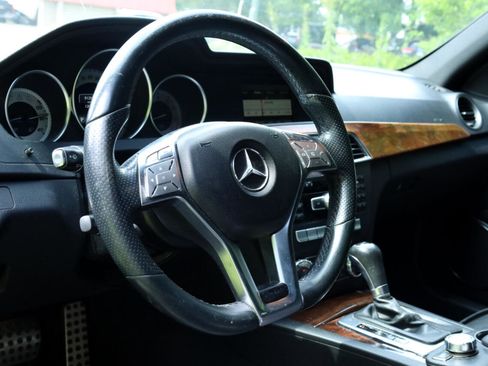 Used 2014 Mercedes-Benz C 250 Sedan image 6