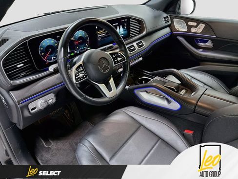Used 2021 Mercedes-Benz GLS 450 4MATIC image 11