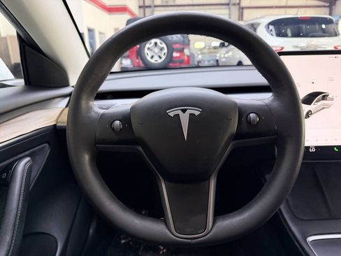 Used 2021 Tesla Model 3 Long Range AWD/4WD image 22