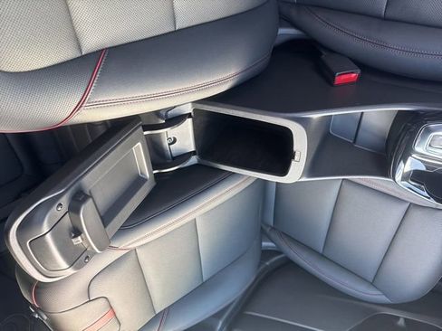 New 2026 Chevrolet Trax RS w/ Sunroof Package image 14