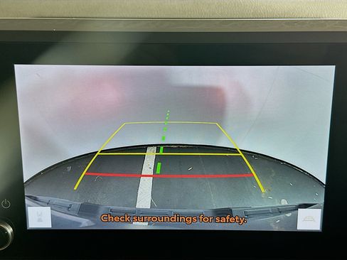 Used 2024 Toyota Tacoma TRD Off-Road image 23