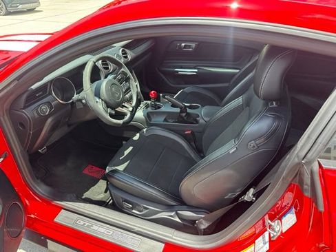 Used 2016 Ford Mustang Shelby GT350 w/ Technology Package RWD image 5