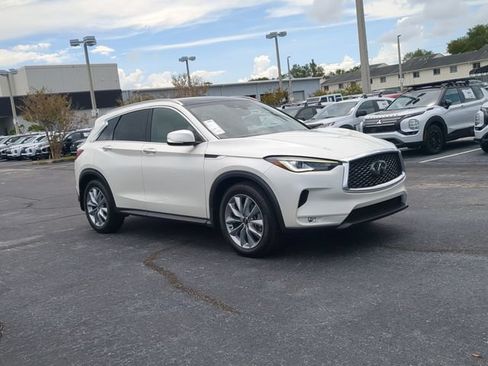 Used 2022 INFINITI QX50 Luxe w/ Cargo Package FWD image 4