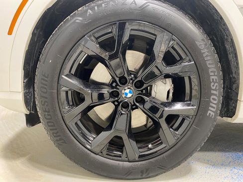 Certified 2025 BMW X7 xDrive40i w/ Premium Package image 27
