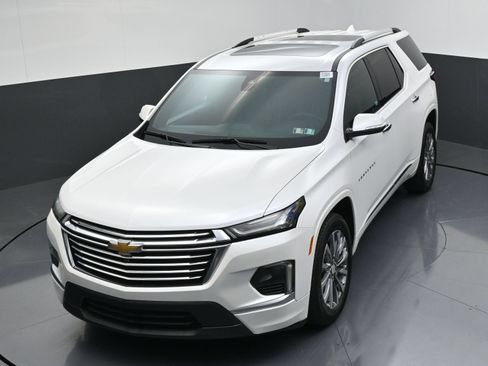 Used 2023 Chevrolet Traverse Premier AWD/4WD image 56