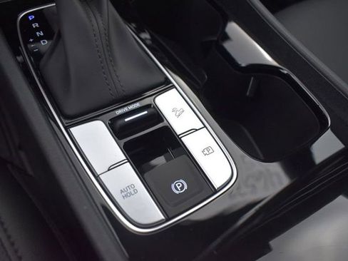 Used 2025 Hyundai Santa Cruz SEL image 16