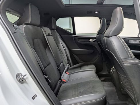 Used 2023 Volvo XC40 Recharge Ultimate w/ Protection Package Premier image 21