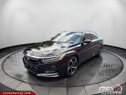 Used 2018 Honda Accord Sport image 1