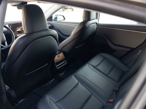 Used 2024 Tesla Model 3 Rear-Wheel Drive image 14