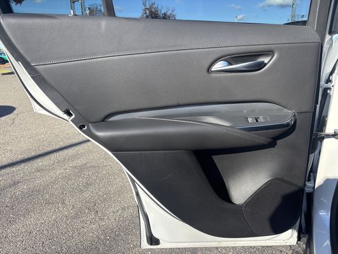 Used 2024 Cadillac XT4 Premium Luxury image 29