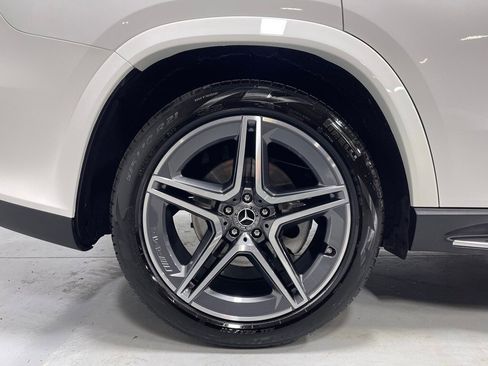 Used 2026 Mercedes-Benz GLS 450 GLS 450 image 15