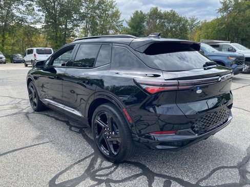 Used 2024 Chevrolet Equinox EV RS image 5