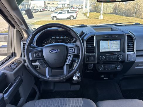 Used 2017 Ford F150 XLT w/ Equipment Group 302A Luxury image 15