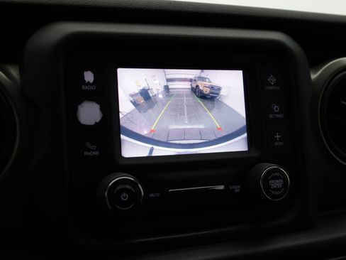 Used 2020 Jeep Wrangler Unlimited Sport AWD/4WD image 17