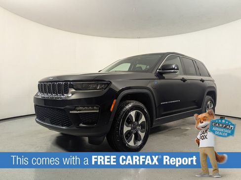 Used 2022 Jeep Grand Cherokee Limited 4xe w/ Luxury Tech Group II image 3