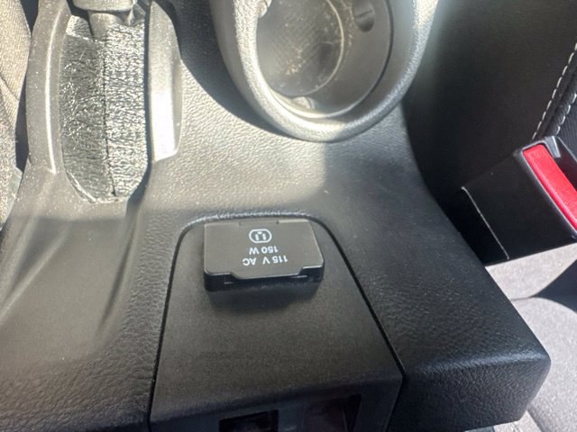 Used 2016 Jeep Wrangler Unlimited Sahara w/ Connectivity Group AWD/4WD image 36