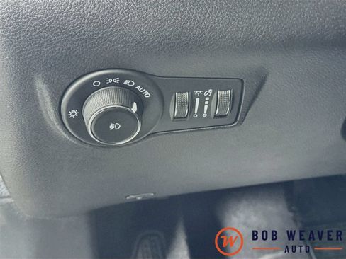 Used 2023 Jeep Compass Limited w/ Sun and Sound Group AWD/4WD image 12